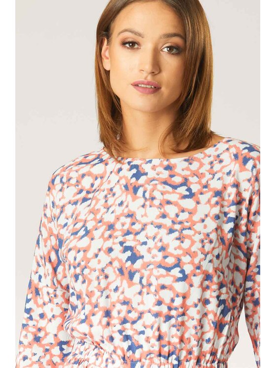 QUIOSQUE QUIOSQUE Každodenné šaty LEOPARDI DRESS Koralová Regular Fit