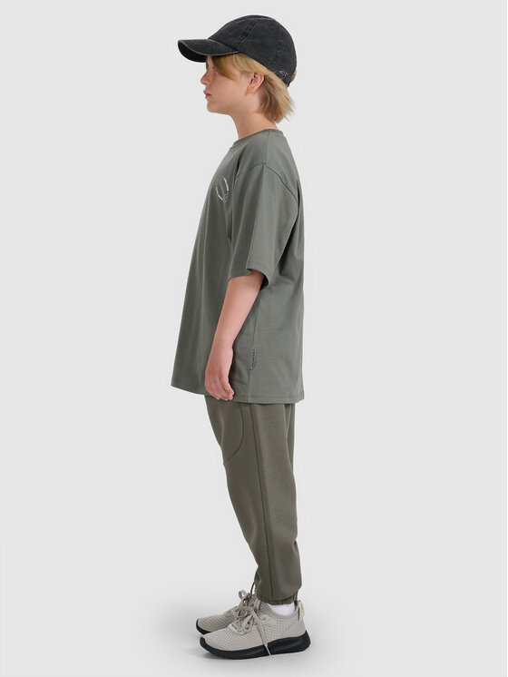 4F 4F Spodnie dresowe URBAN COMMUTER Szary ciemny Loose Fit