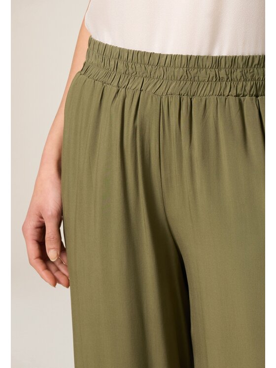 Oltre Oltre Pantaloni di tessuto P262J002325N035 Verde A-Line Fit