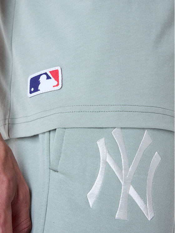 New Era New Era T-shirt New York Yankees MLB League Essential Pastel 60596180 Zelena Regular Fit