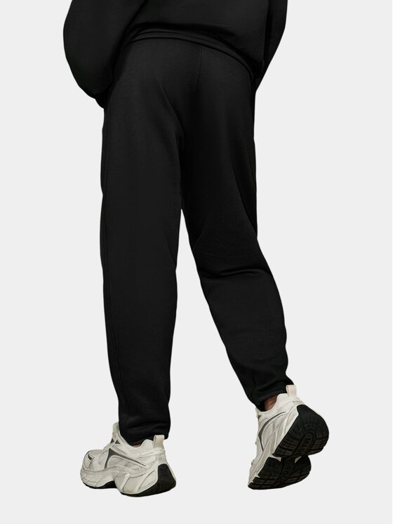 MADE BY SOCIETY MADE BY SOCIETY Spodnie materiałowe Pantaloni Jogger - P26594 Czarny Basic Fit