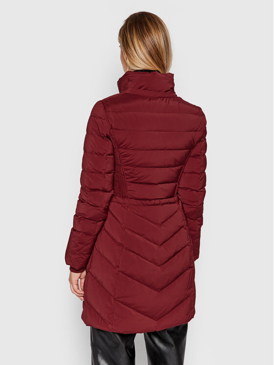 Guess Guess Pūkinė striukė Cecilia W1BL32 WE4P2 Vyšninė Regular Fit