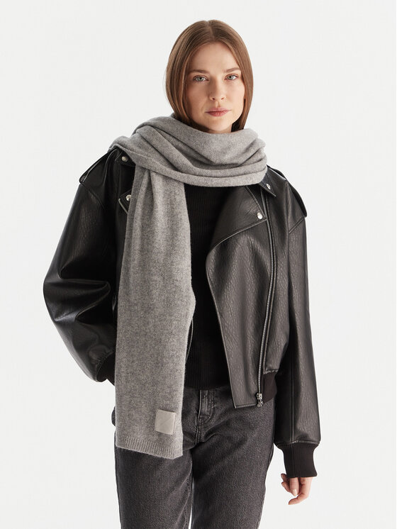 Calvin Klein Calvin Klein Šal Emblem LV04D8014G Siva