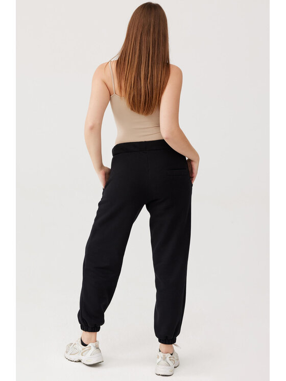 Lunedi Lunedi Bluza Cozy Czarny Regular Fit