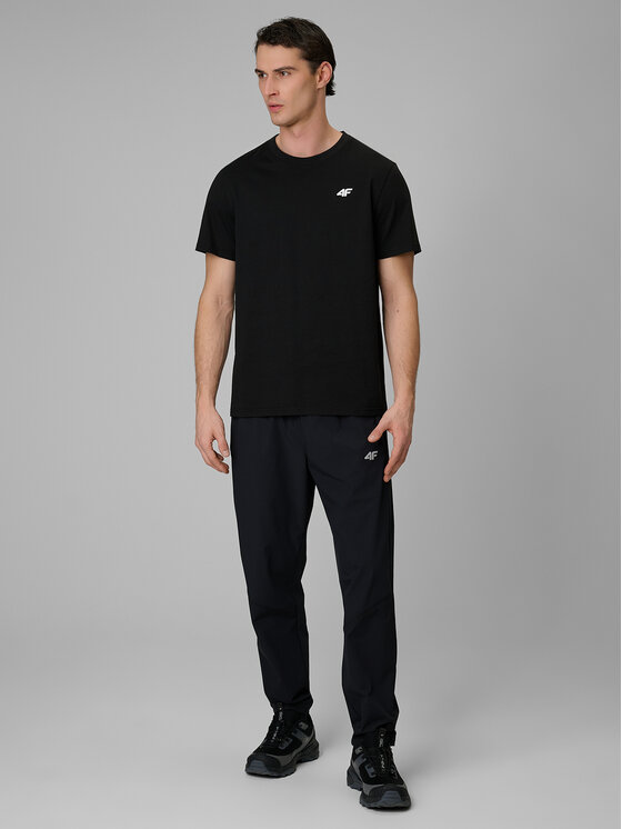 4F 4F T-Shirt NOS Czarny Regular Fit