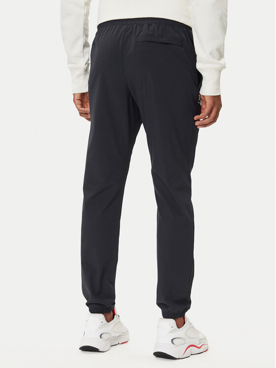 Under Armour Under Armour Donji dio trenerke UA Vibe Woven 1386557 Crna Regular Fit