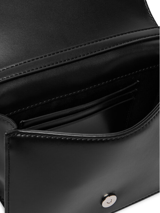 Calvin Klein Calvin Klein Käekott Quilted Mini Chain Bag LV04F3321G Must