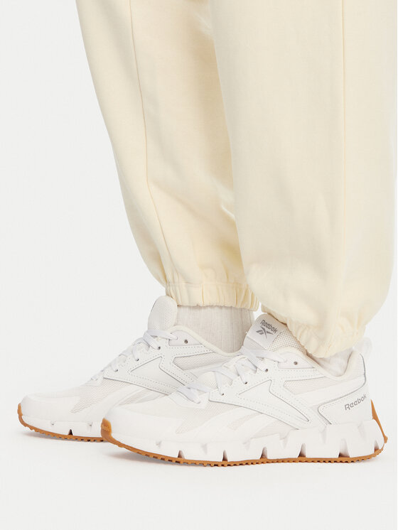 Reebok Reebok Teplákové nohavice RK25529CCW Žltá Regular Fit