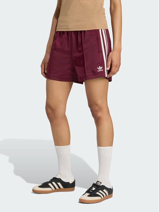 adidas adidas Szorty materiałowe 126559 Czerwony Loose Fit