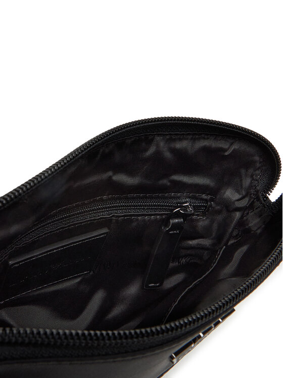 Emporio Armani Emporio Armani Taška cez rameno EM001807 AF13454 UC001 Čierna