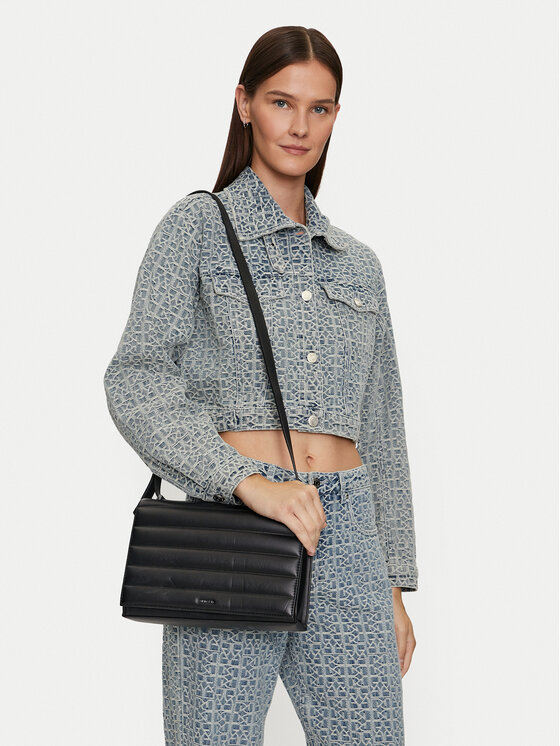 Calvin Klein Calvin Klein Torbica Line Quilt Md Conv Shoulder Bag K60K612117 Crna