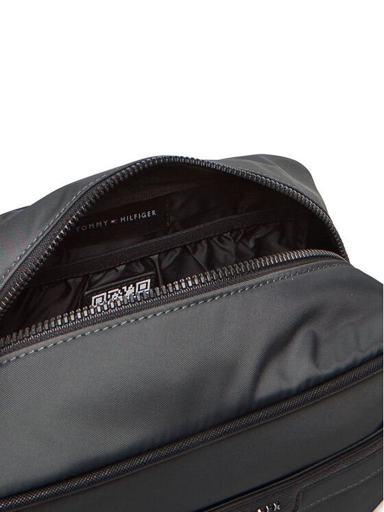 Tommy Hilfiger Tommy Hilfiger Kozmetični kovček Th Repreve Washbag AM0AM13525 Siva