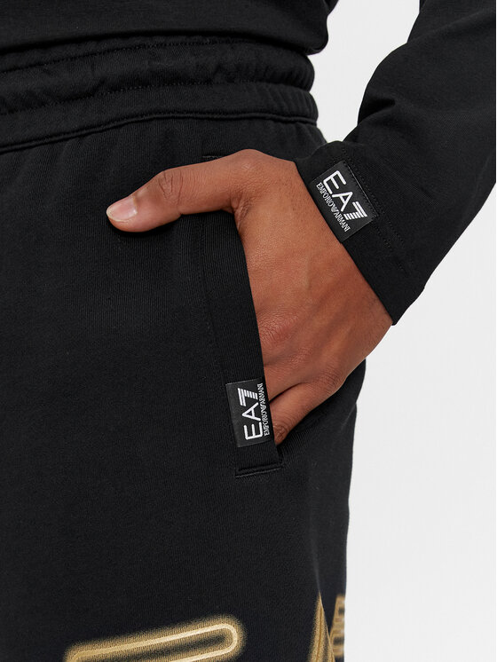 EA7 Emporio Armani EA7 Emporio Armani Спортни шорти 3DPS76 PJSHZ 0208 Черен Regular Fit