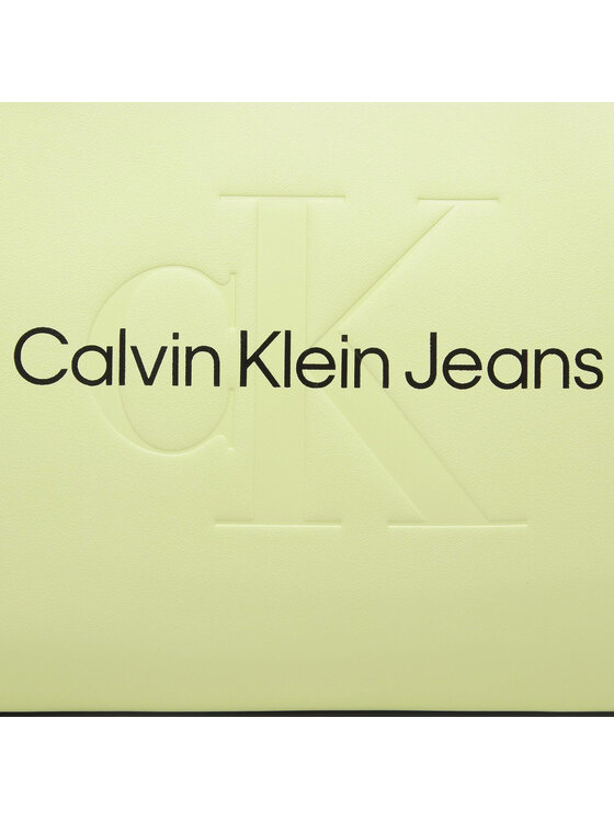 CALVIN KLEIN SCULPTED SHOULDER BAG24 MONO (Dimensions: 24 x 20.5 x