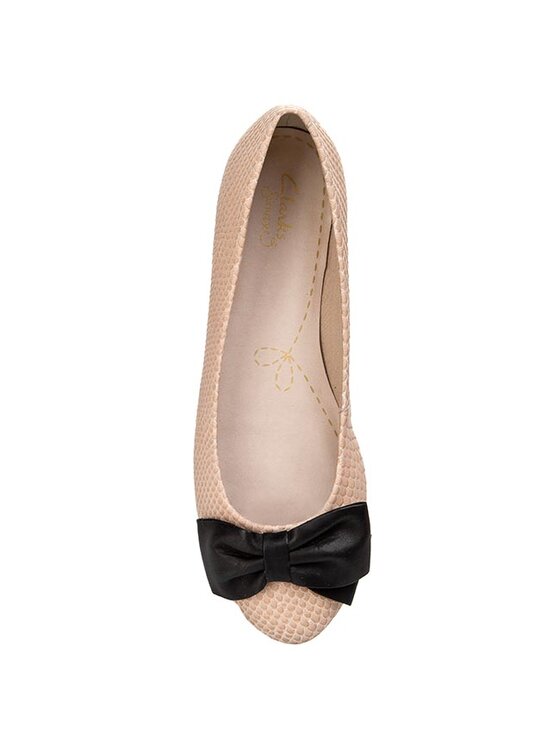 Clarks Clarks Балеринки Alicia Allie 261009834 Бежов