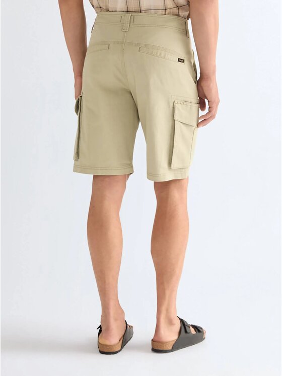 Wrangler Wrangler Szorty materiałowe PK CARGO SHORT Beżowy Straight Fit