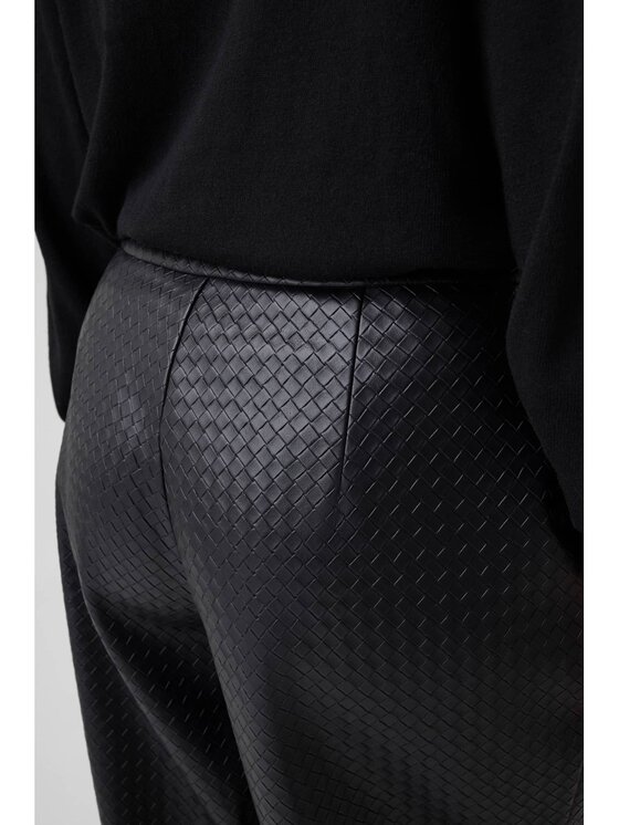 Guess Guess Kalhoty z materiálu 184242 Černá Classic Fit