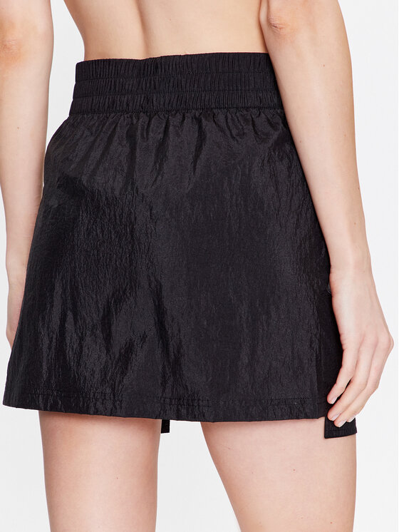 Puma Puma Miniszoknya Dare To 538344 Fekete Regular Fit