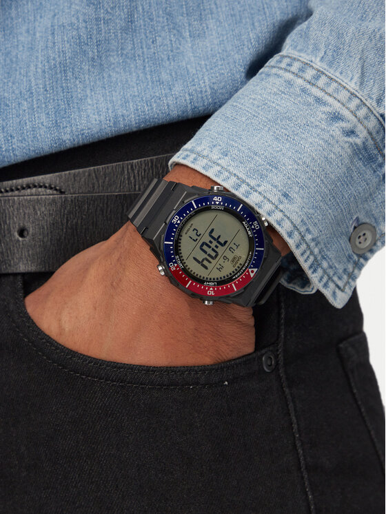 Casio Casio Ročna ura Sport AE-1700H-1A2VEF Črna