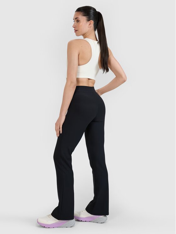 4F 4F Pantaloni da donna 4FRSS25TFTRF1037-20S Nero Regular Fit