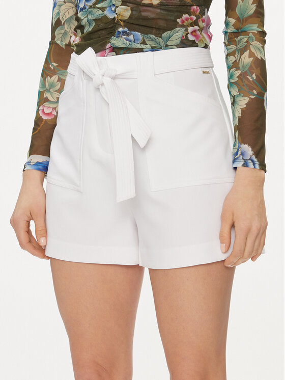 Guess Guess Шорти от плат Valentina W2GD52 WG6X2 Бял Relaxed Fit