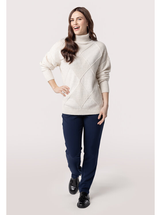 QUIOSQUE QUIOSQUE Sweter 6TN001 Écru Regular Fit