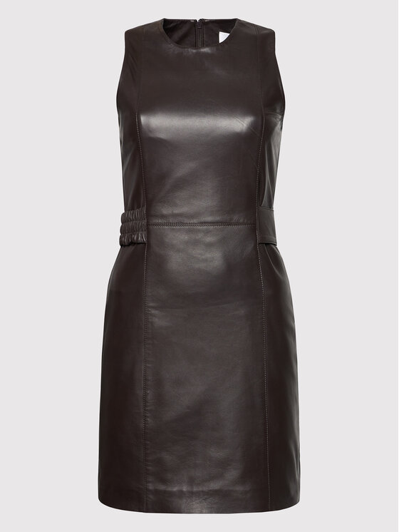 Remain Remain Кожена рокля Taya RM694 Кафяв Slim Fit