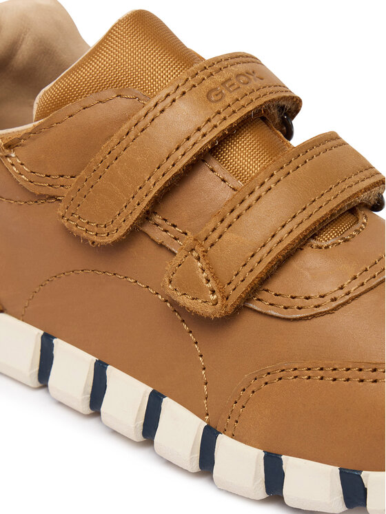 Geox Geox Sneakers B Iupidoo Boy B5655B 000CL C6627 Maro