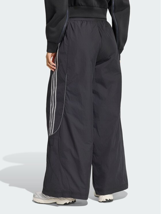 adidas adidas Spodnie dresowe 168173 Czarny Loose Fit