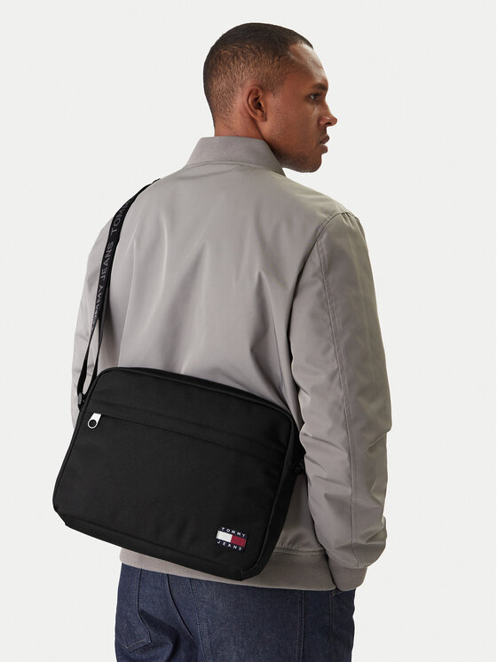Tommy Jeans Geantă pentru laptop Tjm Ess Daily Computer Bag AM0AM14075 Negru