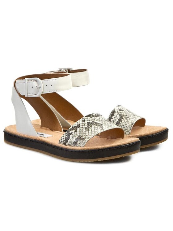 Clarks Clarks Basutės Romantic Moon 261083594 Smėlio
