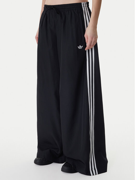 adidas Долнище анцуг Firebird Adilenium KD2914 Черен Regular Fit