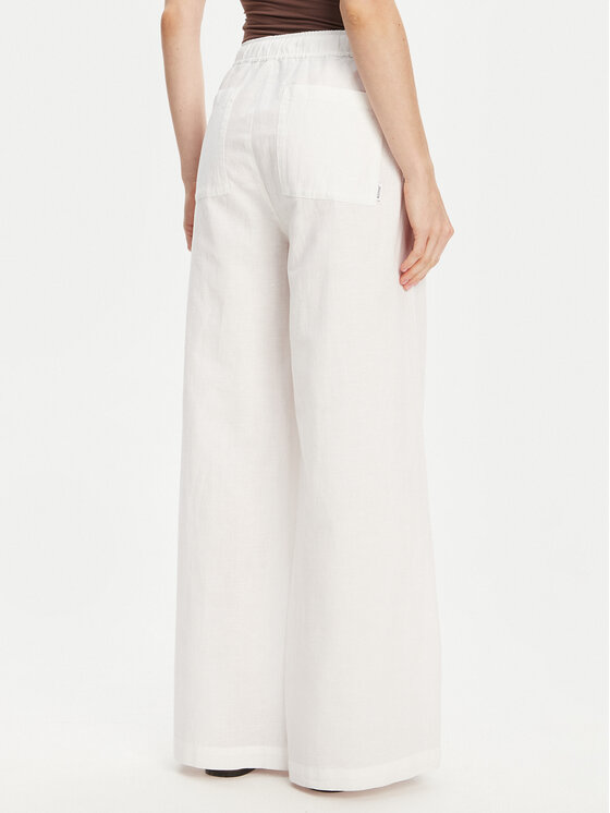 Mustang Mustang Pantaloni di tessuto Tuscaloosa 1016583 Bianco Wide Fit