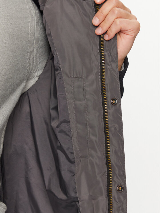 Wrangler Wrangler Kurtka zimowa 112341040 Czarny Regular Fit