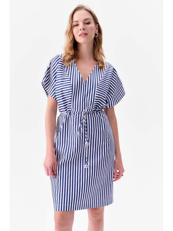 blue shadow blue shadow Sukienka codzienna Biba Granatowy Regular Fit
