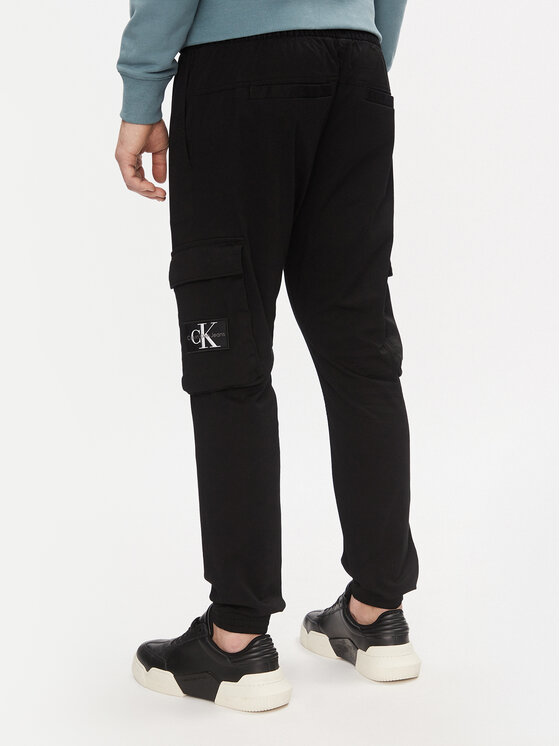 Calvin Klein Jeans Calvin Klein Jeans Spodnji del trenirke J30J324696 Črna Skinny Fit