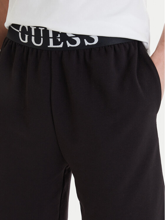 Guess Guess Spordišortsid U6GD00 KC241 Must Regular Fit
