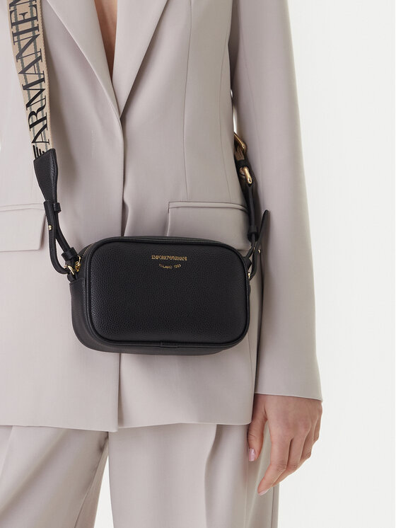 Emporio Armani Emporio Armani Дамска чанта EW000537 AF12103 MC032 Черен
