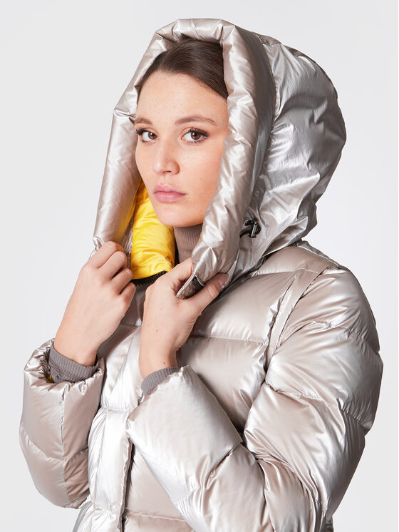 Hetregó Hetregó Пухено яке Summer 8M783 22WD16 Бежов Regular Fit