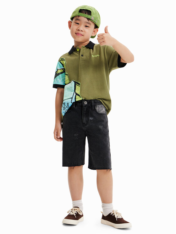 Desigual Desigual Kratke traperice 23SBDD01 Crna Regular Fit