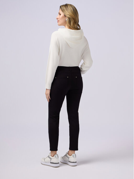 Oltre Oltre Pantaloni di tessuto P784R008237N033 Nero Skin Fit