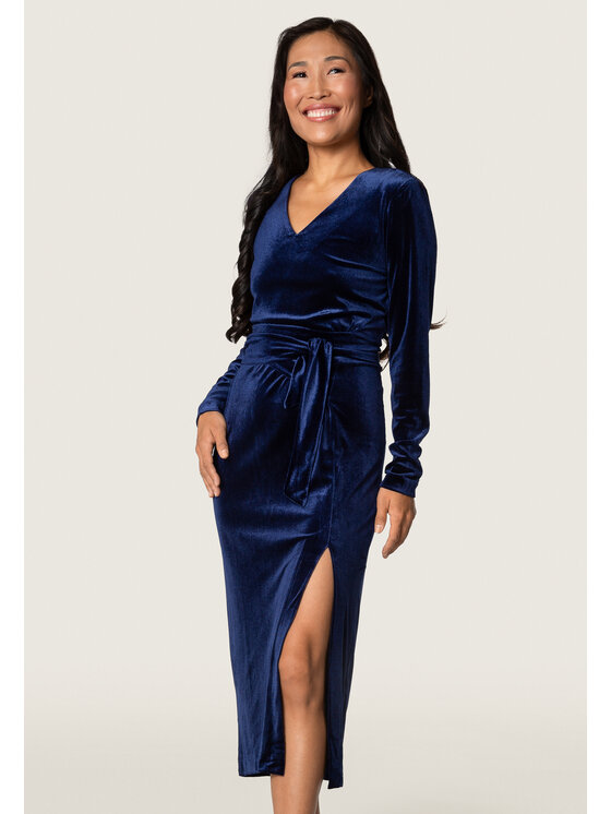 QUIOSQUE QUIOSQUE Večerní šaty 4TC002 Tmavomodrá Regular Fit