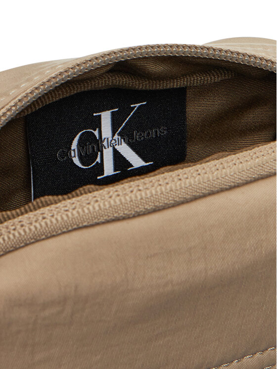 Calvin Klein Jeans Calvin Klein Jeans Crossover torbica Metro Nylon Reporter S Ny LV04G3089G Bež