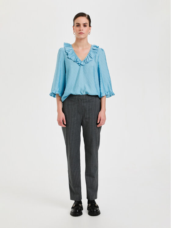 Karen by Simonsen Pantaloni din material Elena 10104010 Gri Classic Fit 10104010 imagine noua