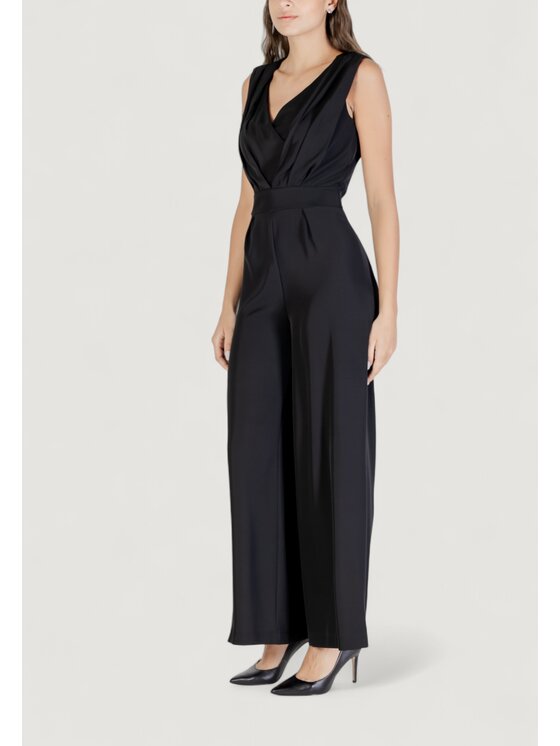 Rinascimento Rinascimento Jumpsuit CFC0125311003 Nero Egg Fit