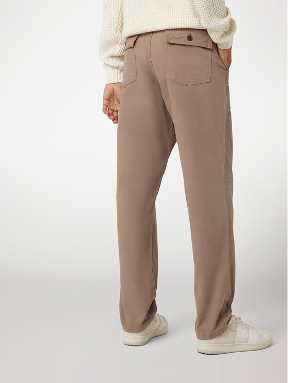 Guess Guess Spodnie materiałowe 168847 Brązowy Regular Fit