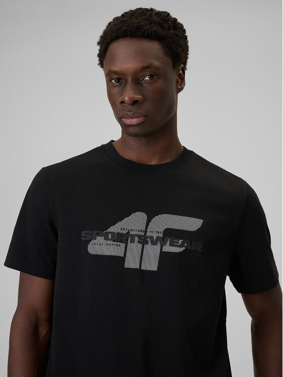 4F 4F T-Shirt SPORTS CLUB Czarny Regular Fit
