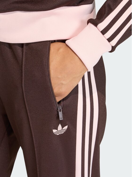 adidas adidas Долнище анцуг Classic Track Pants KD3749 Кафяв Regular Fit