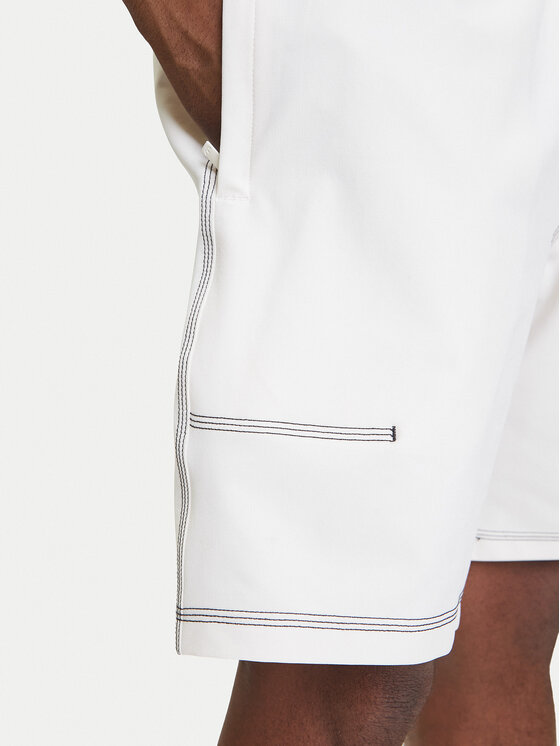 adidas adidas Szorty sportowe Trefoil Essentials KA8541 Écru Loose Fit