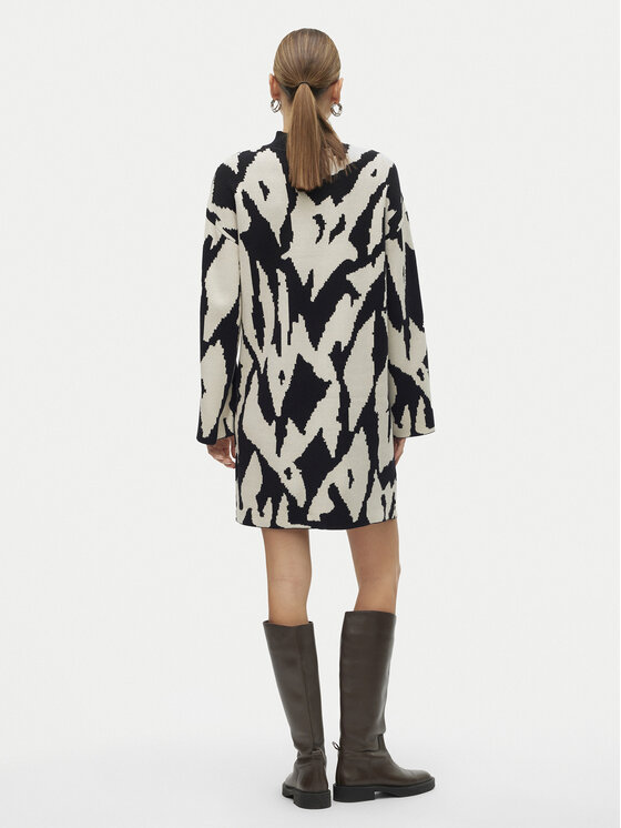 Vero Moda Vero Moda Džemper haljina Gold New Art 10311362 Crna Regular Fit